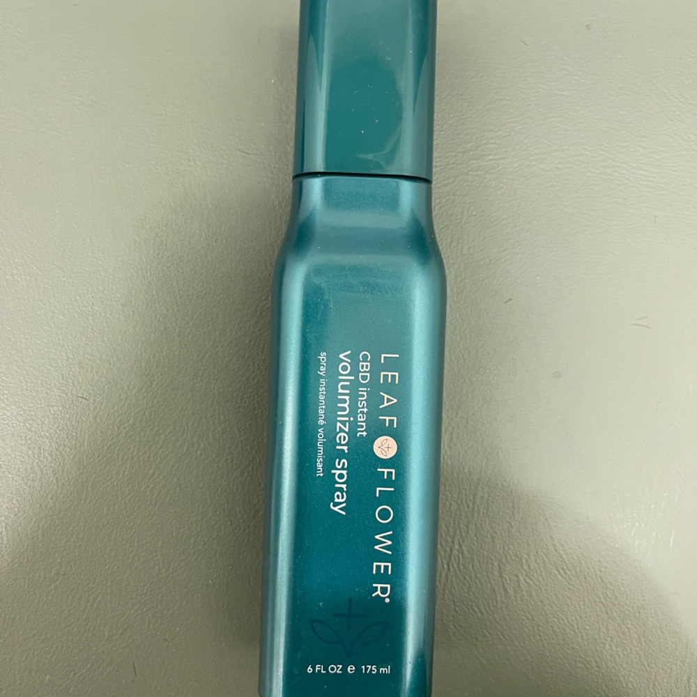 Leaf flower volumizing spray